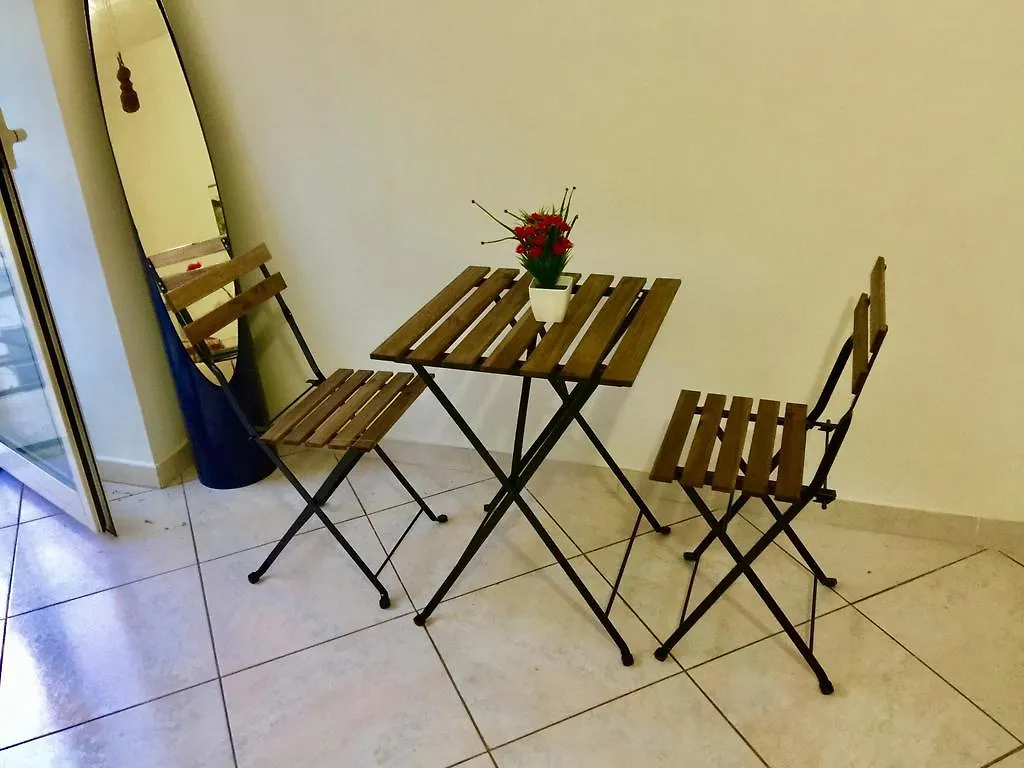 Miseria e Nobiltà Apartment Naples Italie